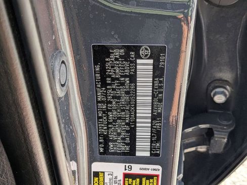 Used 2025 Toyota Camry LE FWD image 32