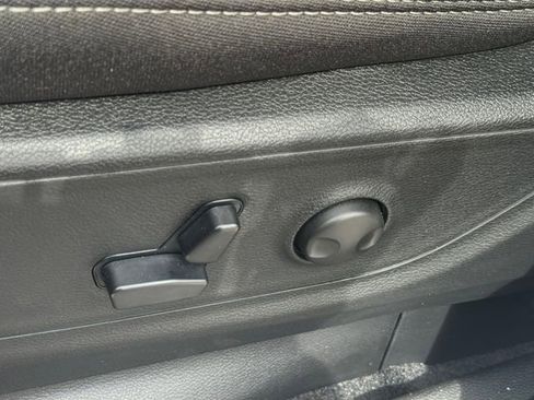 New 2026 RAM 1500 Big Horn AWD/4WD image 14