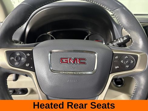 Used 2022 GMC Terrain Denali w/ Denali Premium Package AWD/4WD image 17