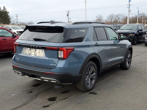 New 2026 Ford Explorer Active w/ Active Comfort Package image 5