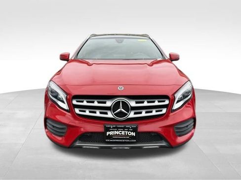 Used 2019 Mercedes-Benz GLA 250 4MATIC image 2