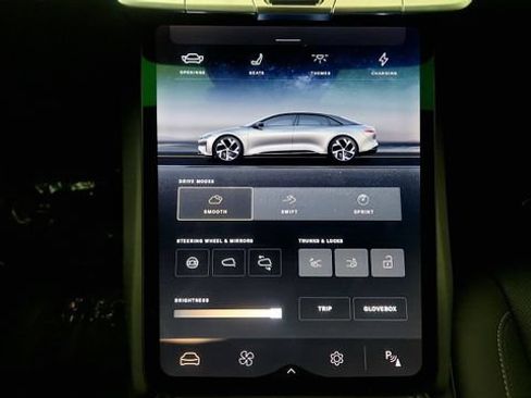 Used 2025 Lucid Air Pure RWD image 71