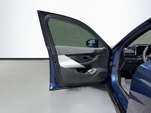 New 2026 BMW 540i xDrive 540i xDrive image 24