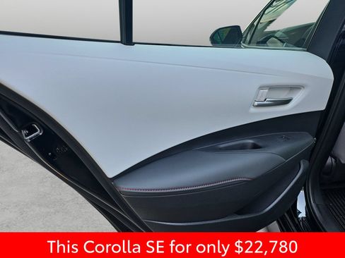 Used 2024 Toyota Corolla SE FWD image 35