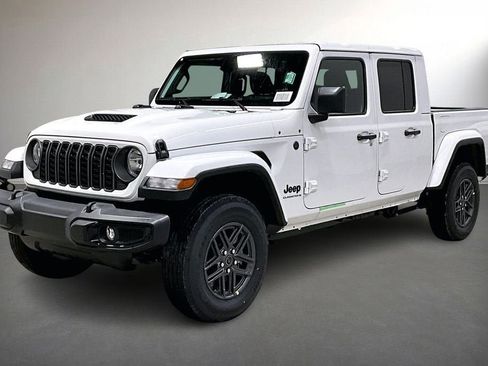 New 2026 Jeep Gladiator Sport AWD/4WD image 2