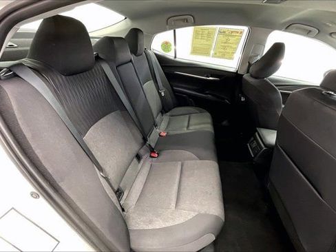 Used 2025 Toyota Camry LE image 19