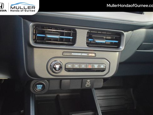 Used 2025 Ford Maverick Lobo image 21