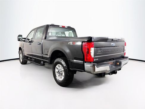 Used 2021 Ford F250 XL w/ STX Appearance Package AWD/4WD image 9