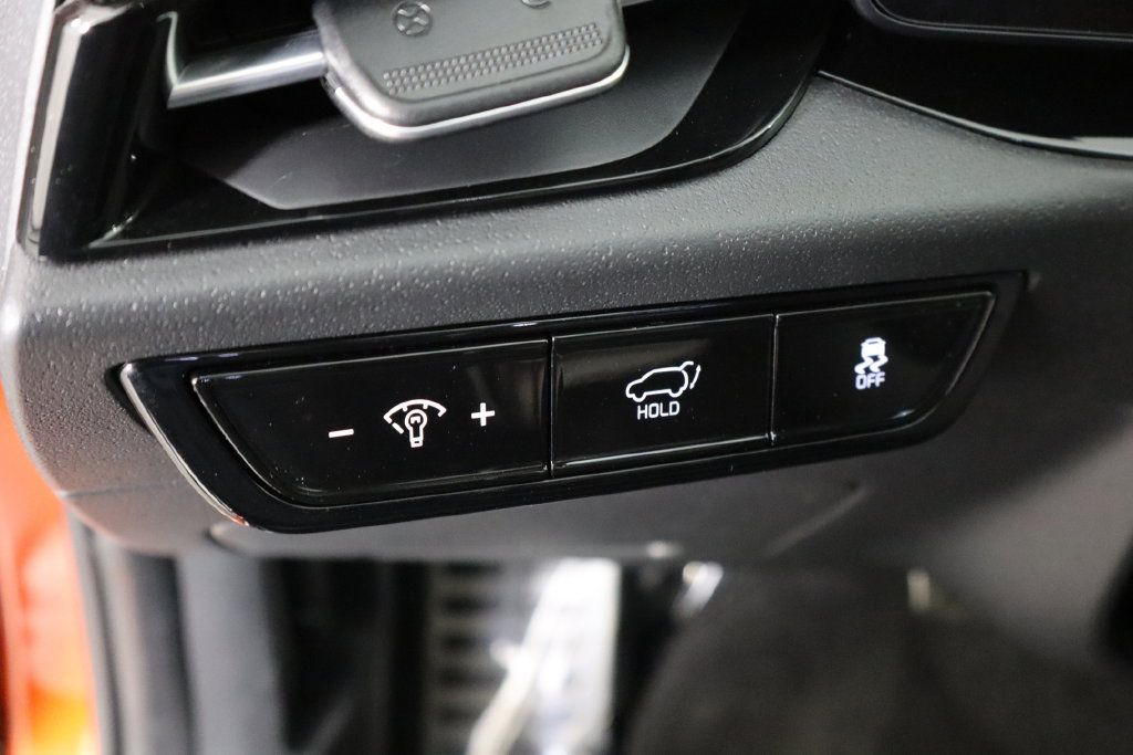Used 2023 Kia Niro Wave FWD image 22