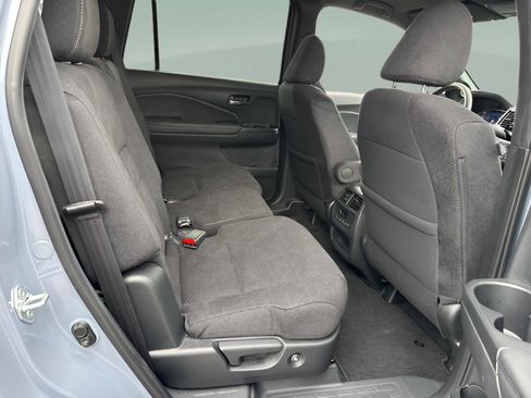 Certified 2022 Honda Pilot Sport image 18