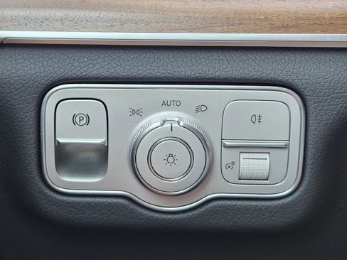 Certified 2025 Mercedes-Benz GLE 350 4MATIC image 23