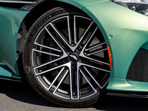 Used 2024 Aston Martin DB12 Convertible image 5