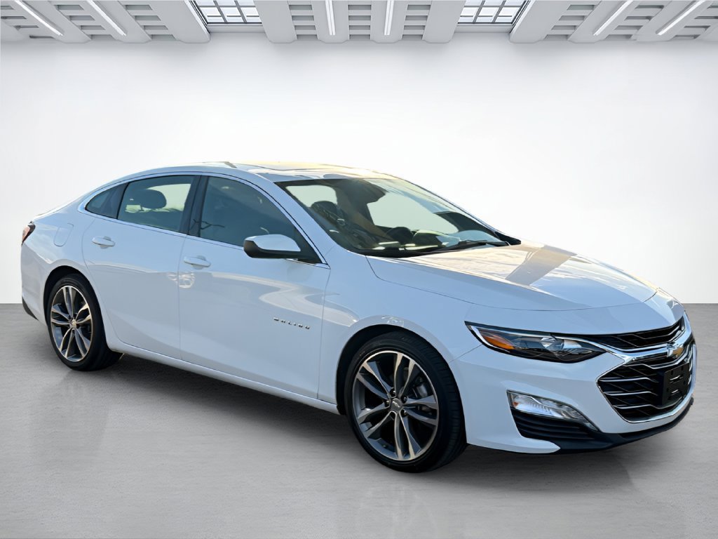 Used 2021 Chevrolet Malibu LT FWD image 3