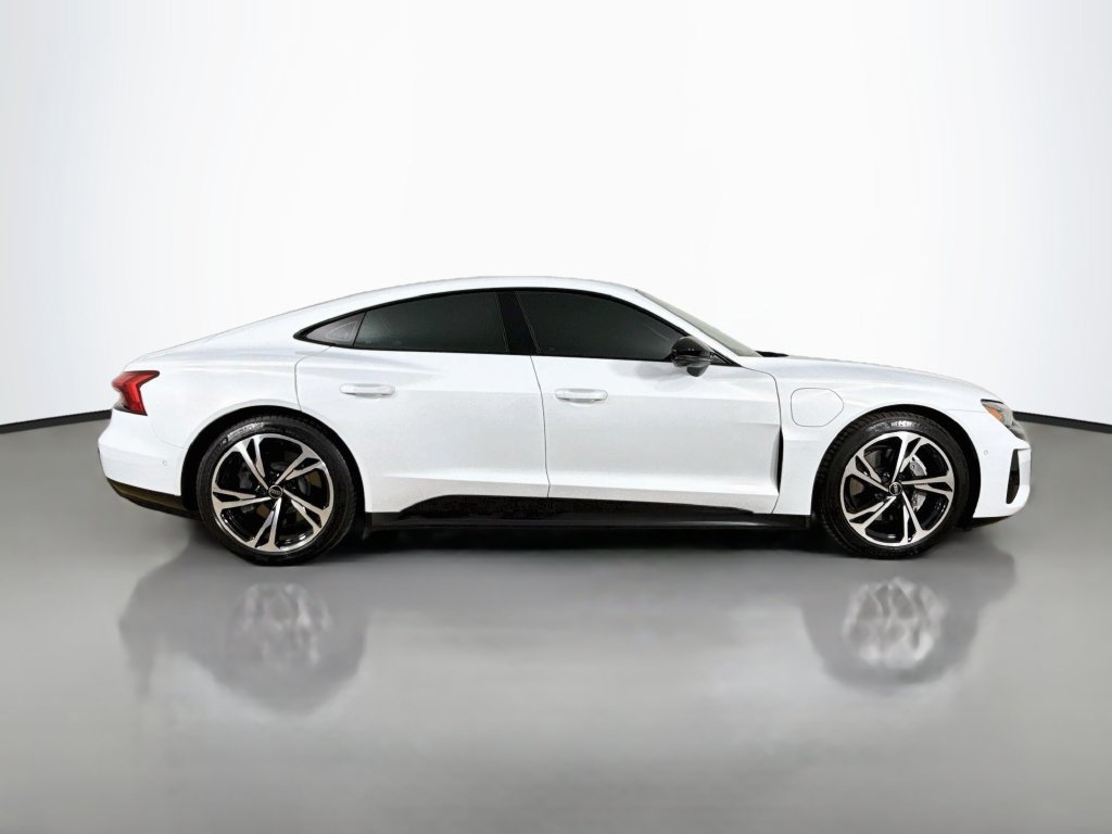 Used 2023 Audi e-tron GT Prestige AWD/4WD image 8
