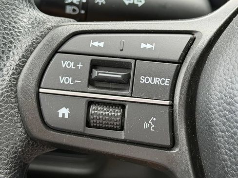 Used 2024 Honda HR-V LX image 5