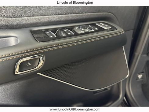 New 2026 Lincoln Aviator AWD image 21