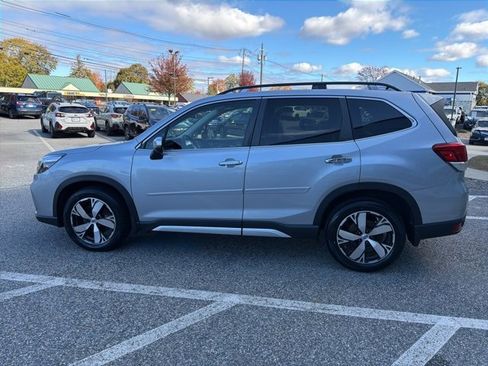 Used 2019 Subaru Forester Touring image 3