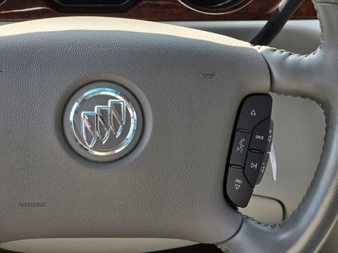 Used 2010 Buick Lucerne CXL FWD image 14