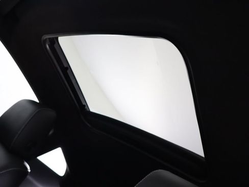 Used 2020 Chevrolet Camaro SS RWD image 27