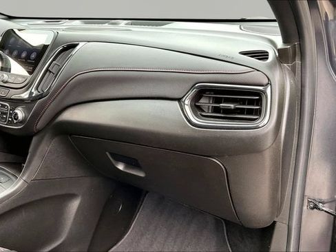Used 2022 Chevrolet Equinox RS w/ RS Leather Package FWD image 16