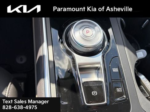 New 2026 Kia Carnival EX image 26