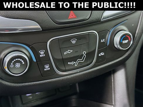 Used 2019 Chevrolet Equinox LT image 17