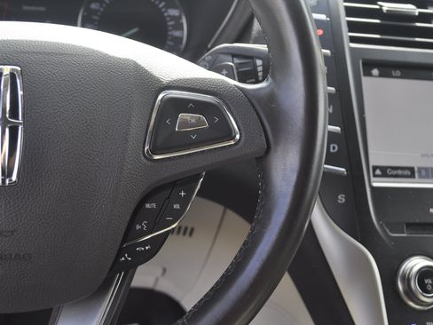 Used 2019 Lincoln MKC Select w/ Select Plus Package AWD/4WD image 20