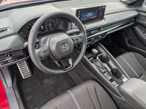 Used 2024 Honda Accord Sport image 19