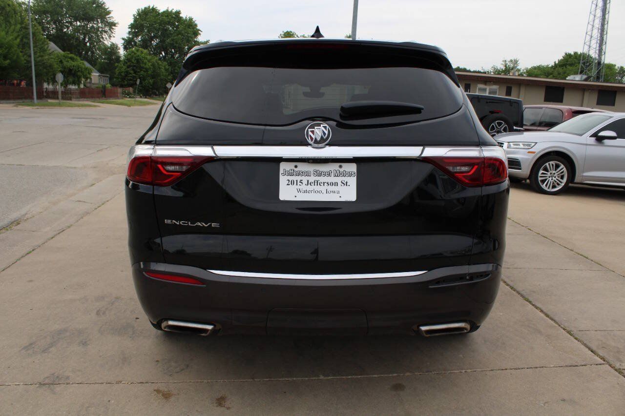 Used 2022 Buick Enclave Premium FWD image 4
