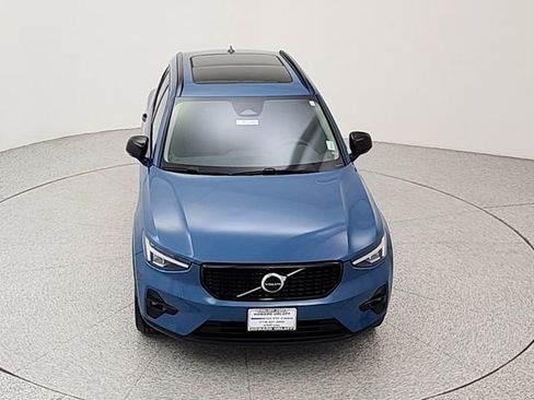 Used 2023 Volvo XC40 B5 Plus w/ Climate Package AWD/4WD image 14