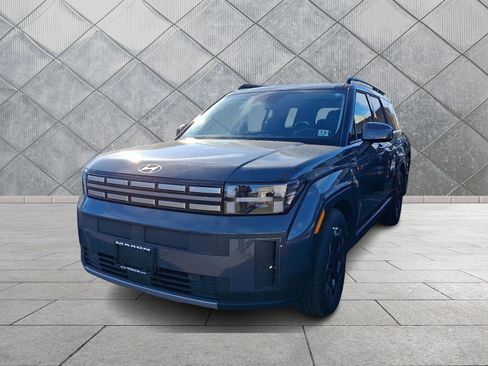 Used 2025 Hyundai Santa Fe SEL image 3