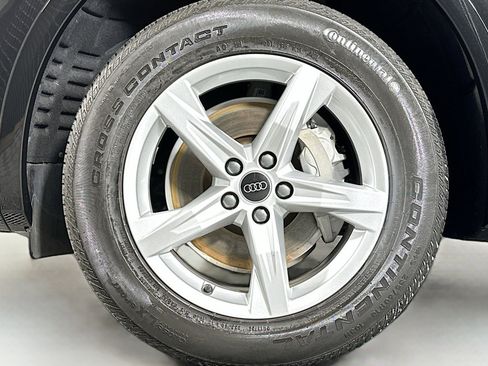 Used 2023 Audi Q5 2.0T Premium w/ Convenience Package image 11