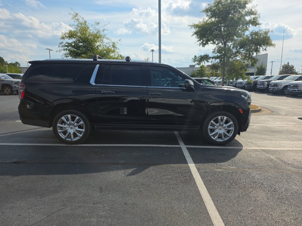 Used 2021 Chevrolet Suburban High Country AWD/4WD image 5