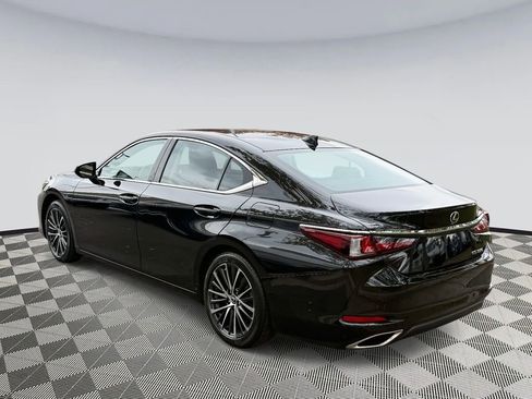 Used 2023 Lexus ES 350 Premium image 4