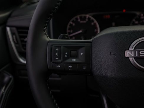 New 2026 Nissan Rogue SV FWD image 26