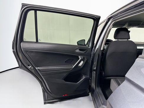 Used 2024 Volkswagen Tiguan S image 25