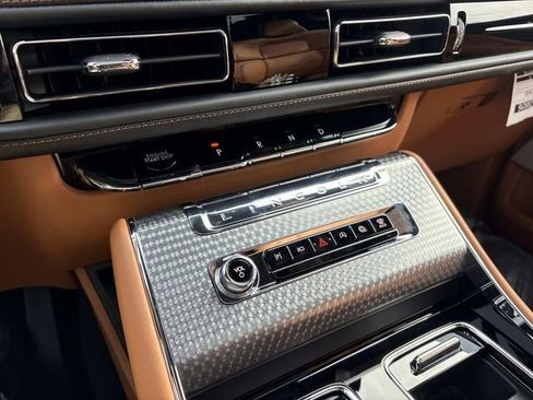 New 2026 Lincoln Aviator Black Label w/ Dynamic Handling Package AWD/4WD image 30