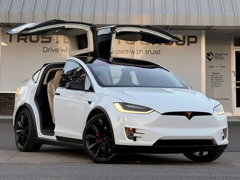 Used 2016 Tesla Model X Performance AWD/4WD image 2