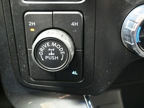 Used 2022 Ford F150 XLT w/ Equipment Group 302A High image 18