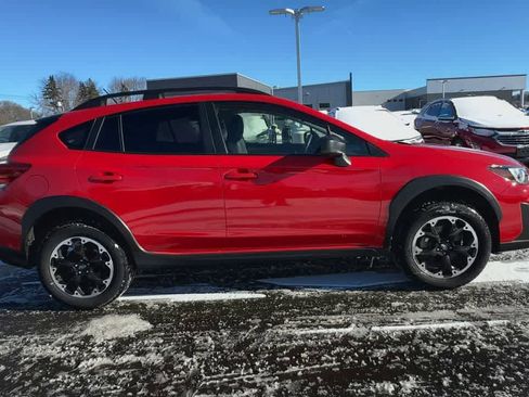 Certified 2023 Subaru Crosstrek 2.0i image 9