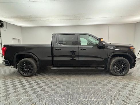 New 2026 GMC Sierra 1500 Elevation w/ LPO, Elevation Black Package image 6