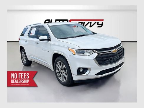 Used 2020 Chevrolet Traverse Premier FWD image 1