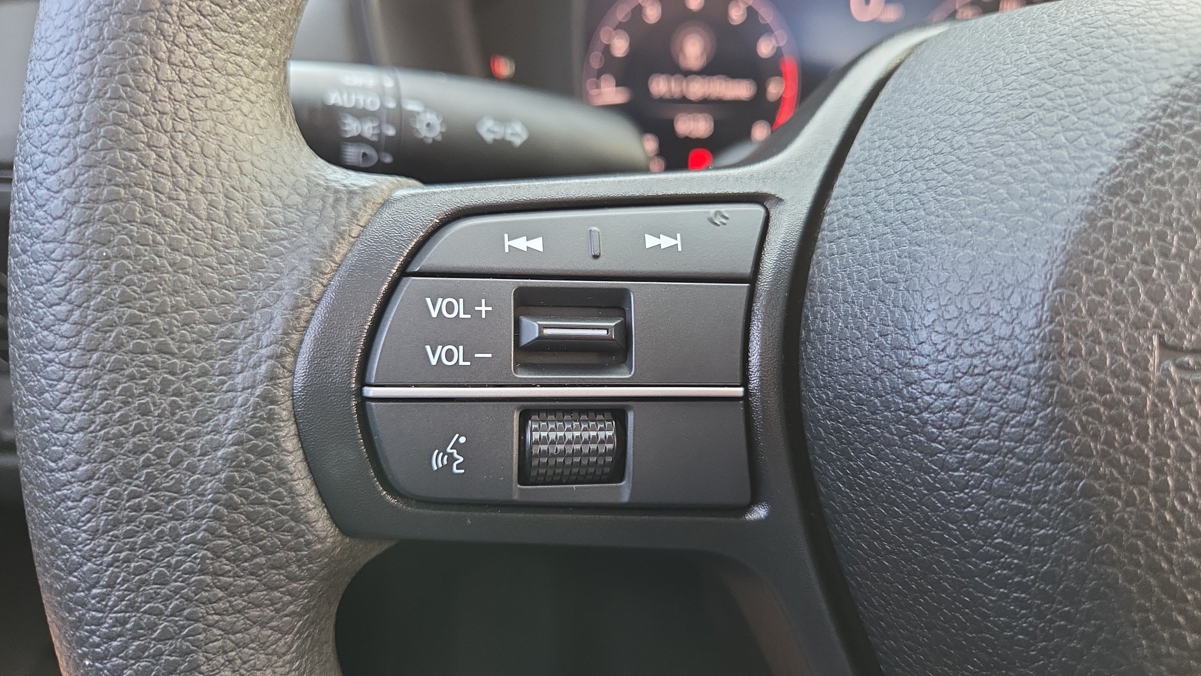 Used 2023 Honda Accord EX image 26
