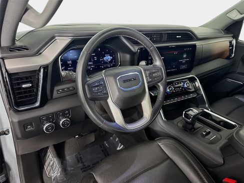 Certified 2024 GMC Sierra 1500 Denali w/ Denali Reserve Package AWD/4WD image 9