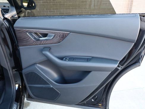 Used 2019 Audi Q8 Prestige image 22