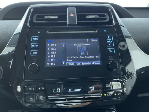 Used 2016 Toyota Prius Two FWD image 18