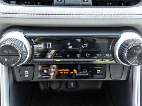 Used 2020 Toyota RAV4 Limited w/ Limited Grade Weather Package AWD/4WD image 19