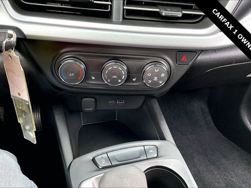 Used 2024 Chevrolet Trax RS image 15