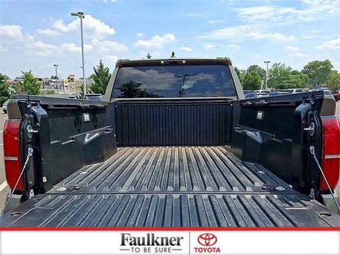 Used 2024 Toyota Tacoma TRD Sport AWD/4WD image 28