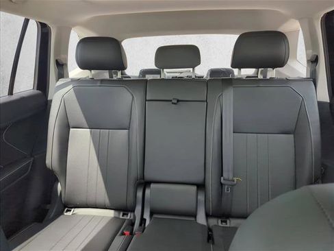 Used 2023 Volkswagen Tiguan SE FWD image 26